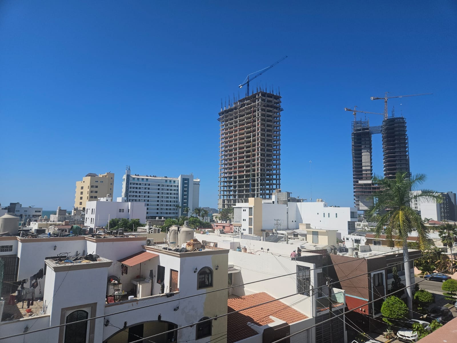 Departamento en venta a 3 cuadras de la playa y Malecón en Fracc. Ferrocarrilera Mazatlán